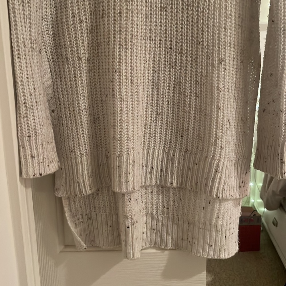 Sweater - Picture 2 of 4